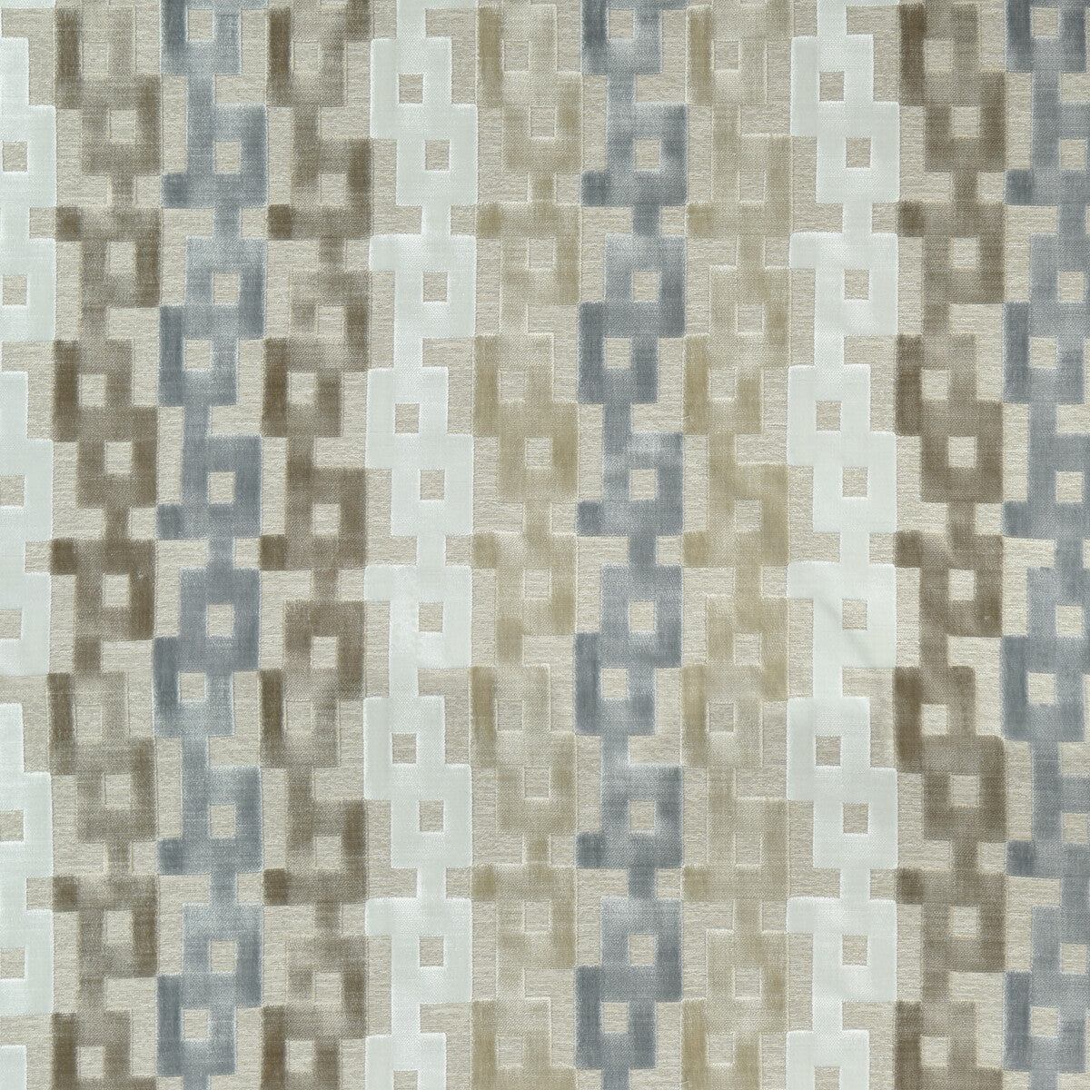 Chain Velvet fabric in natural color - pattern 35856.1611.0 - by Kravet Couture