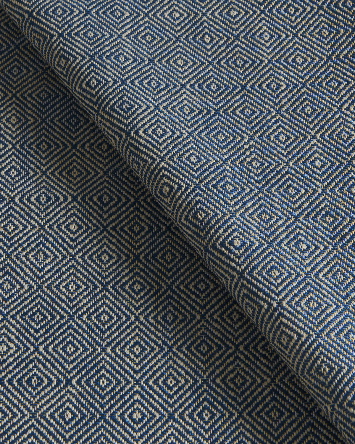 37601 fabric in 1516 color - pattern number 37601.1516.0 - by Kravet Smart in the Trilogy collection