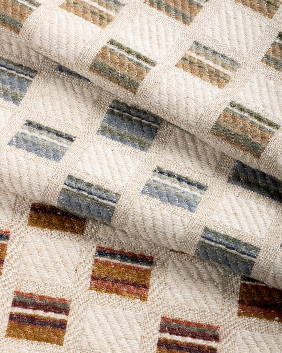 Jaco fabric in Madera color - pattern number 37631.24.0 - by Kravet Couture in the Alfredo Paredes Cocuyo collection
