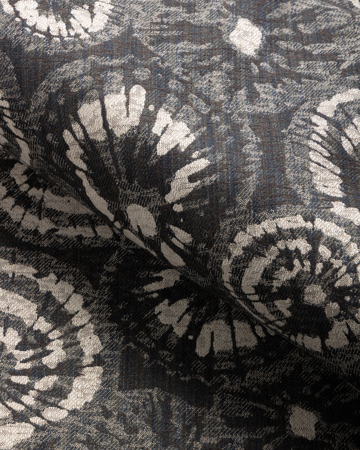 Erizo De Mar fabric in Petro color - pattern number 37632.6.0 - by Kravet Couture in the Alfredo Paredes Cocuyo collection