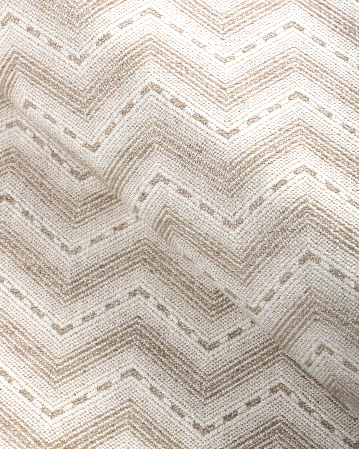 Mizner Woven fabric in Sandpiper color - pattern number 37657.106.0 - by Kravet Couture in the David Phoenix Treasure Coast collection
