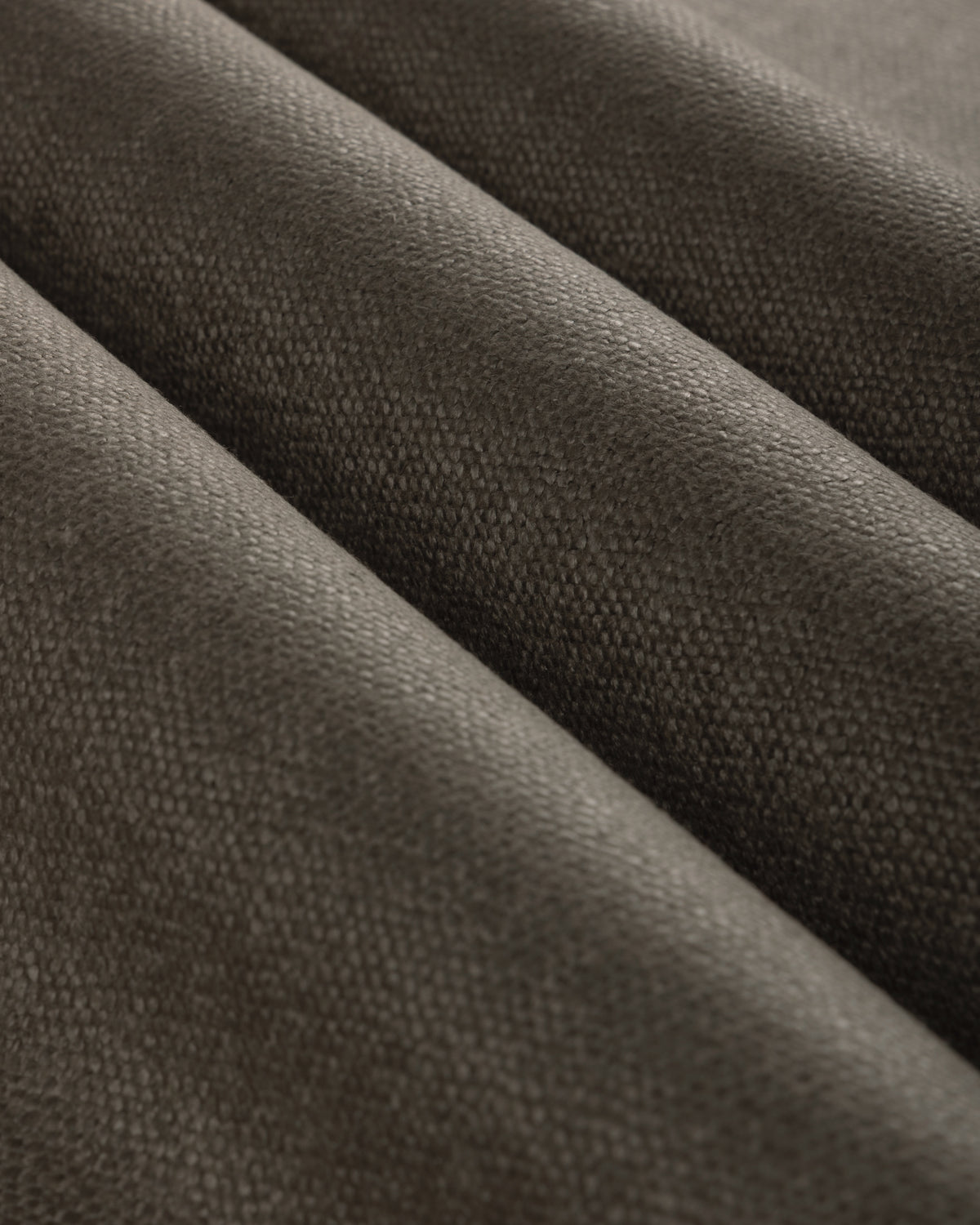 Connoisseur fabric in Flint color - pattern number 6026111.611.0 - by Donghia in the Ombre II collection
