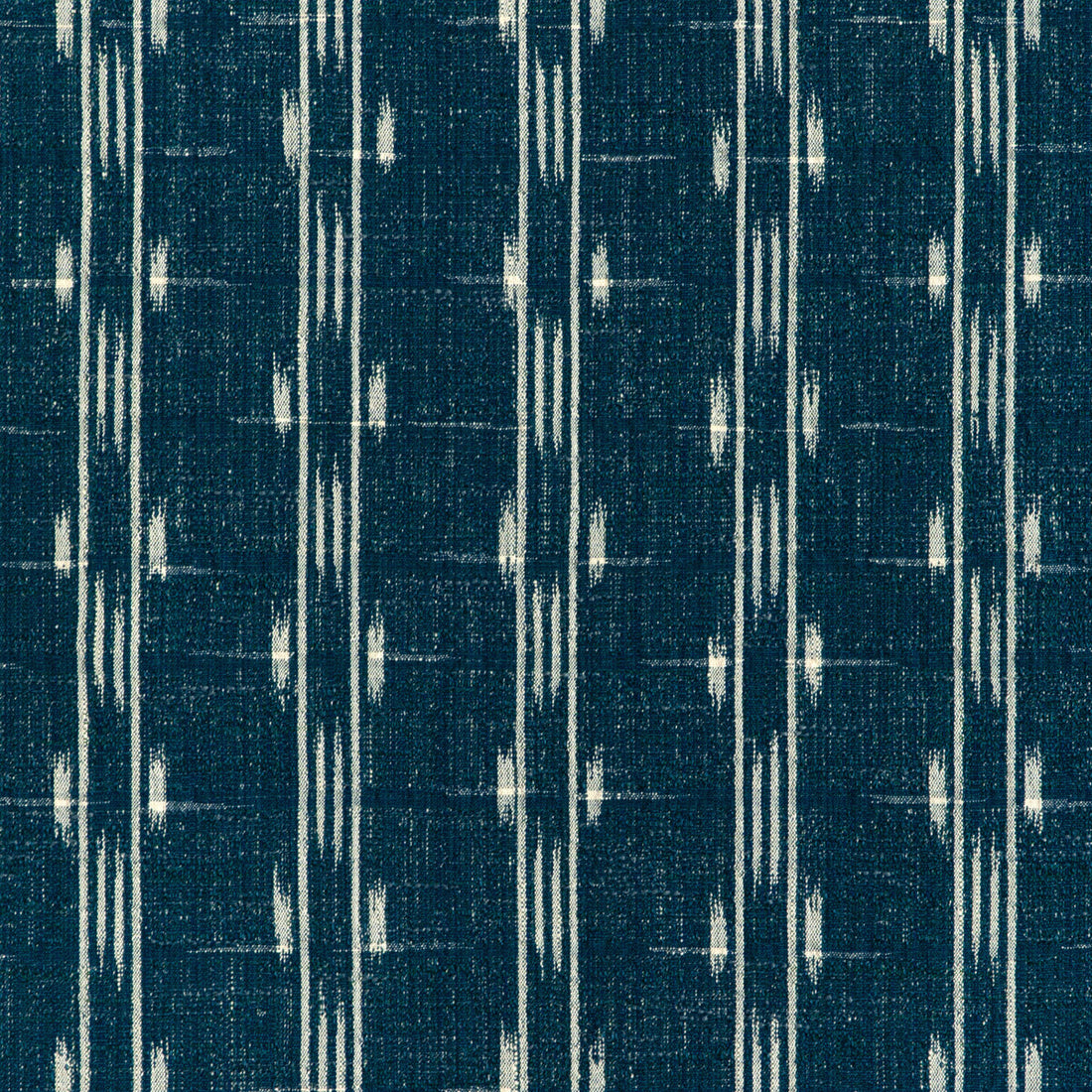 Le Spritz Weave fabric in indigo color - pattern 8024119.50.0 - by Brunschwig &amp; Fils in the Les Ensembliers L&