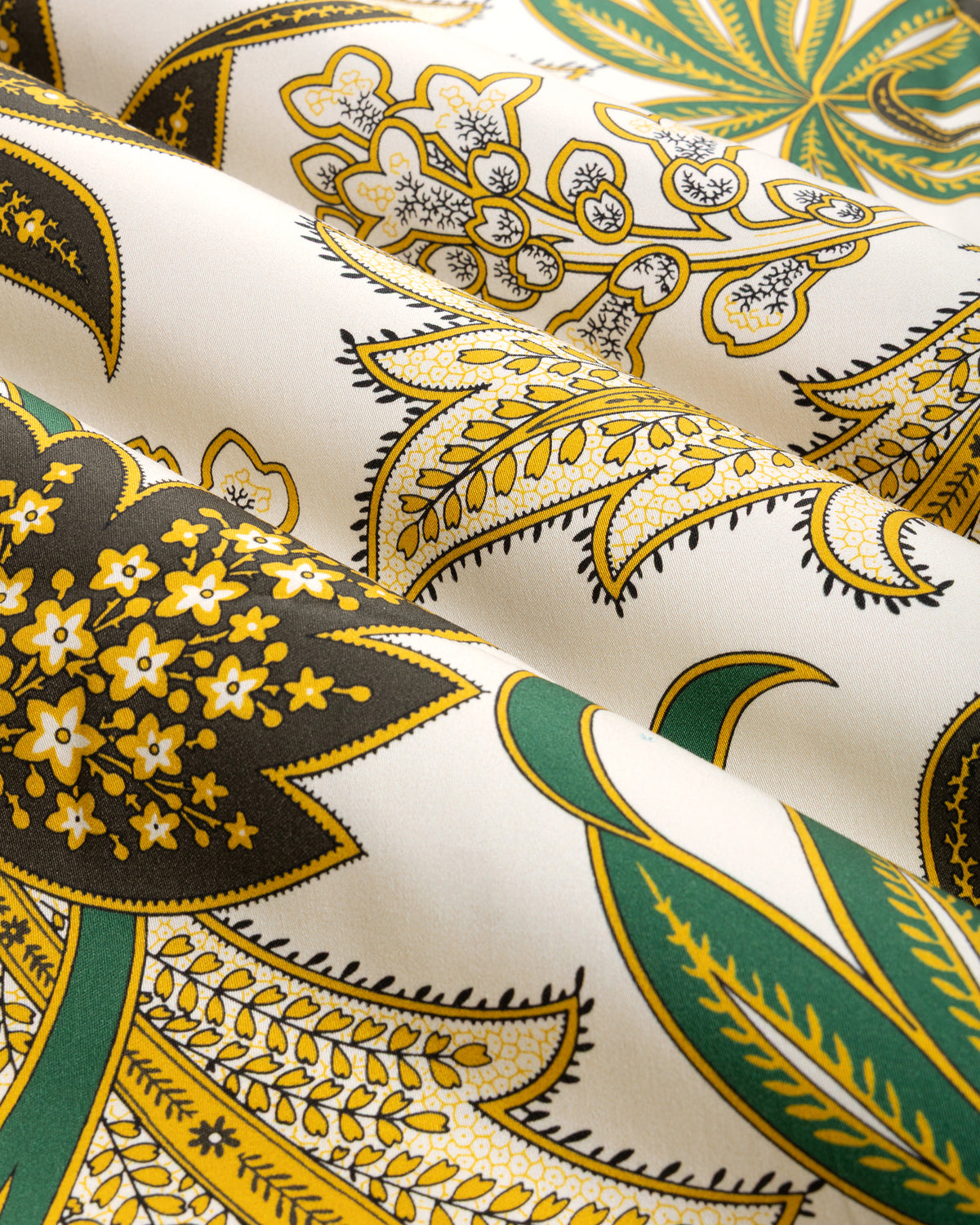 Louisianne fabric in Green color - pattern number 8025112.3.0 - by Brunschwig &amp; Fils in the Madeleine Castaing III collection