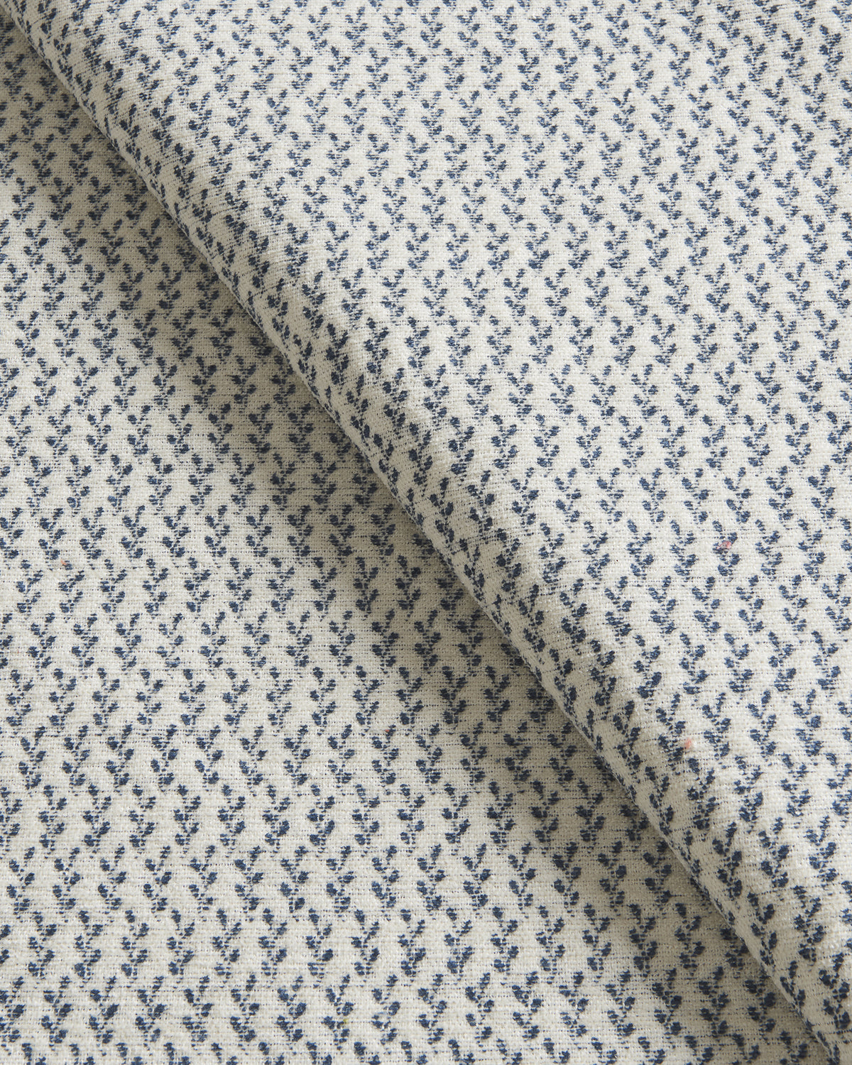 Entremont Weave fabric in Navy color - pattern number 8026108.50.0 - by Brunschwig &amp; Fils in the Chambery Textures V collection