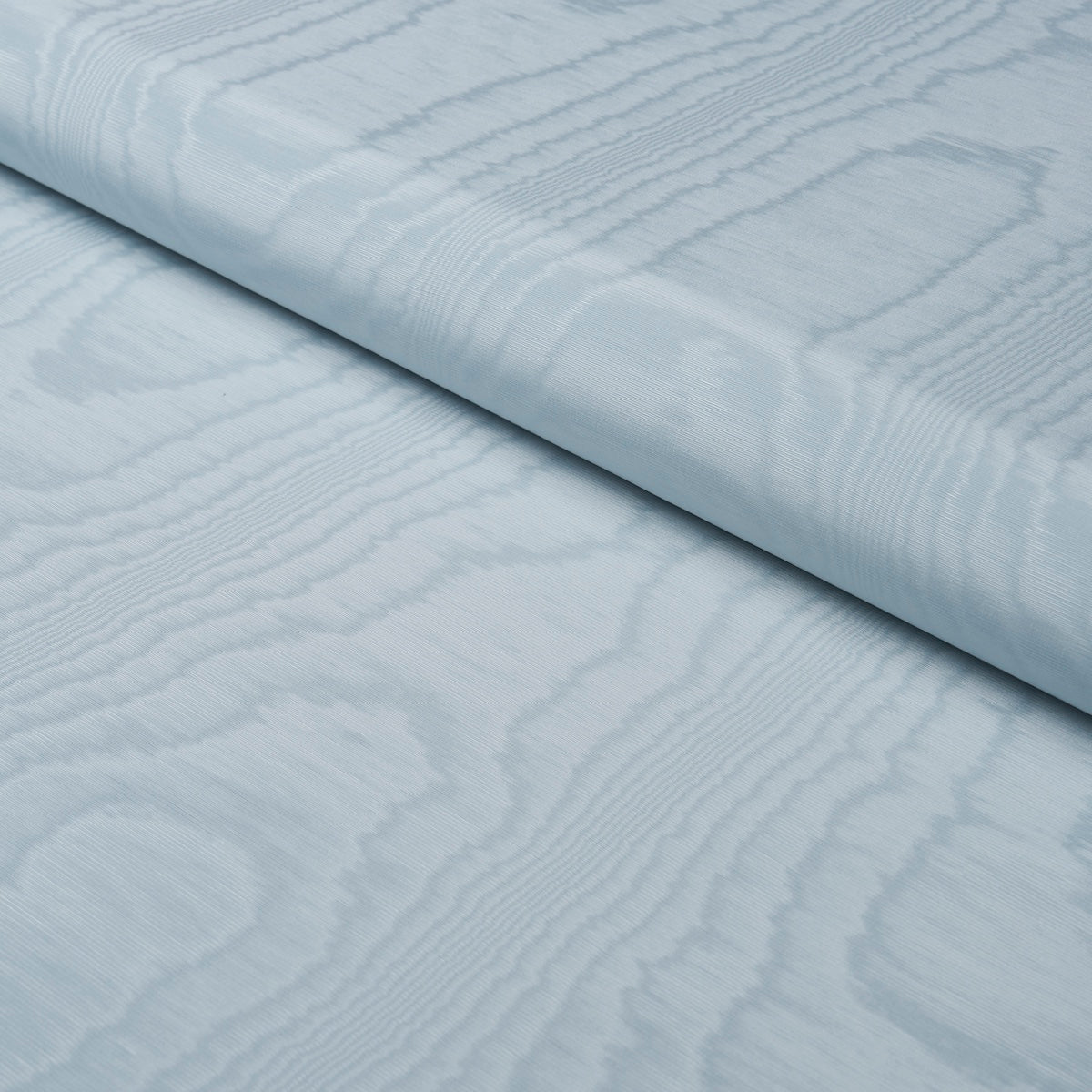 Washington Moiré fabric in robin&