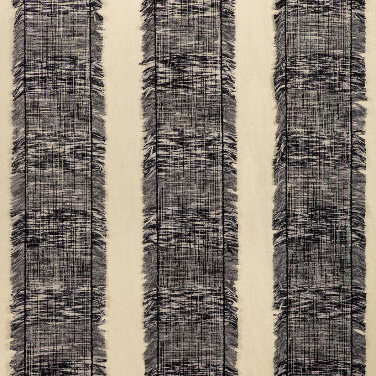 90041 fabric in 1121 color - pattern number 90041.1121.0 - by Kravet Design in the  collection