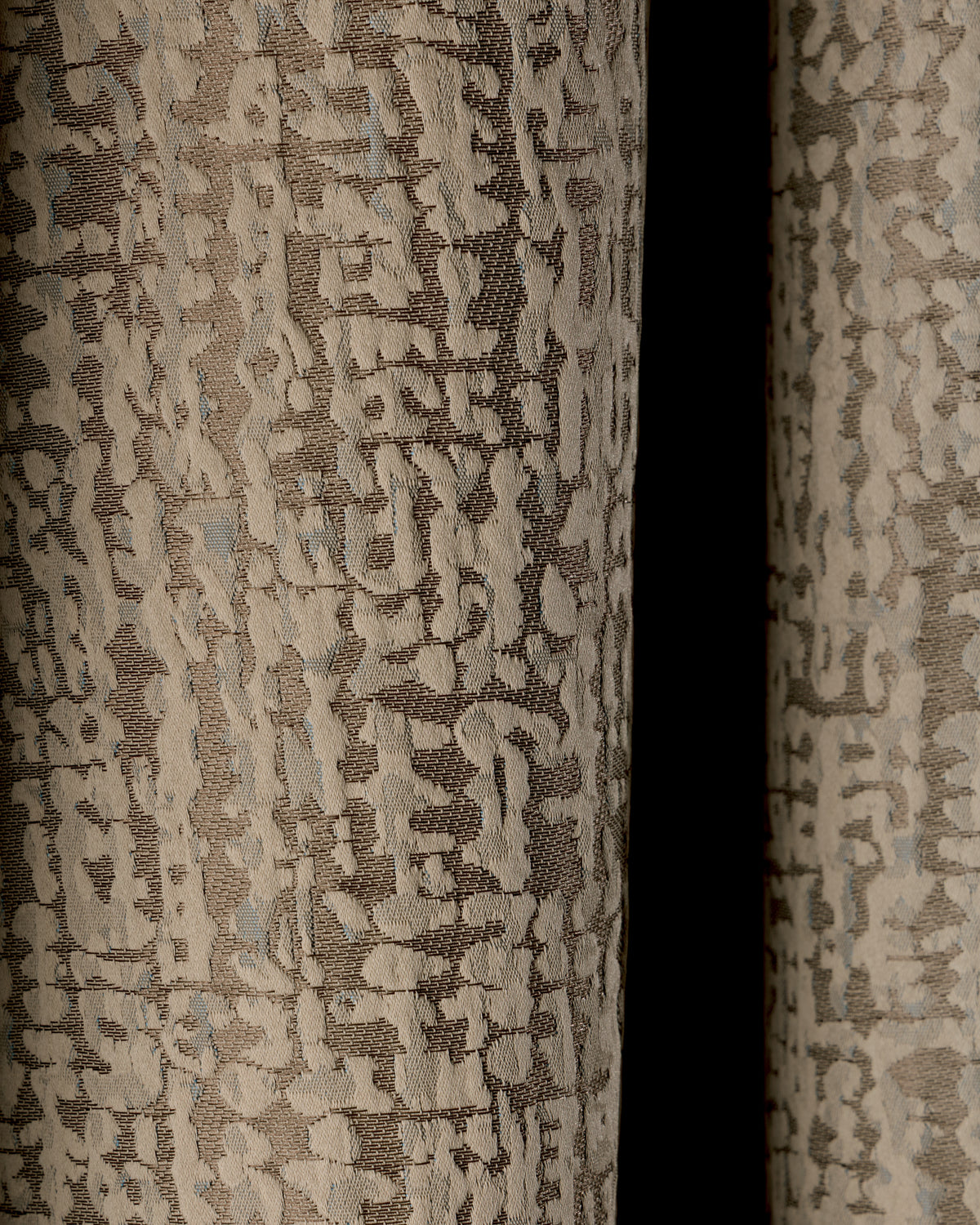 90091 fabric in 6116 color - pattern number 90091.6116.0 - by Kravet Contract in the Natrural Looks II collection