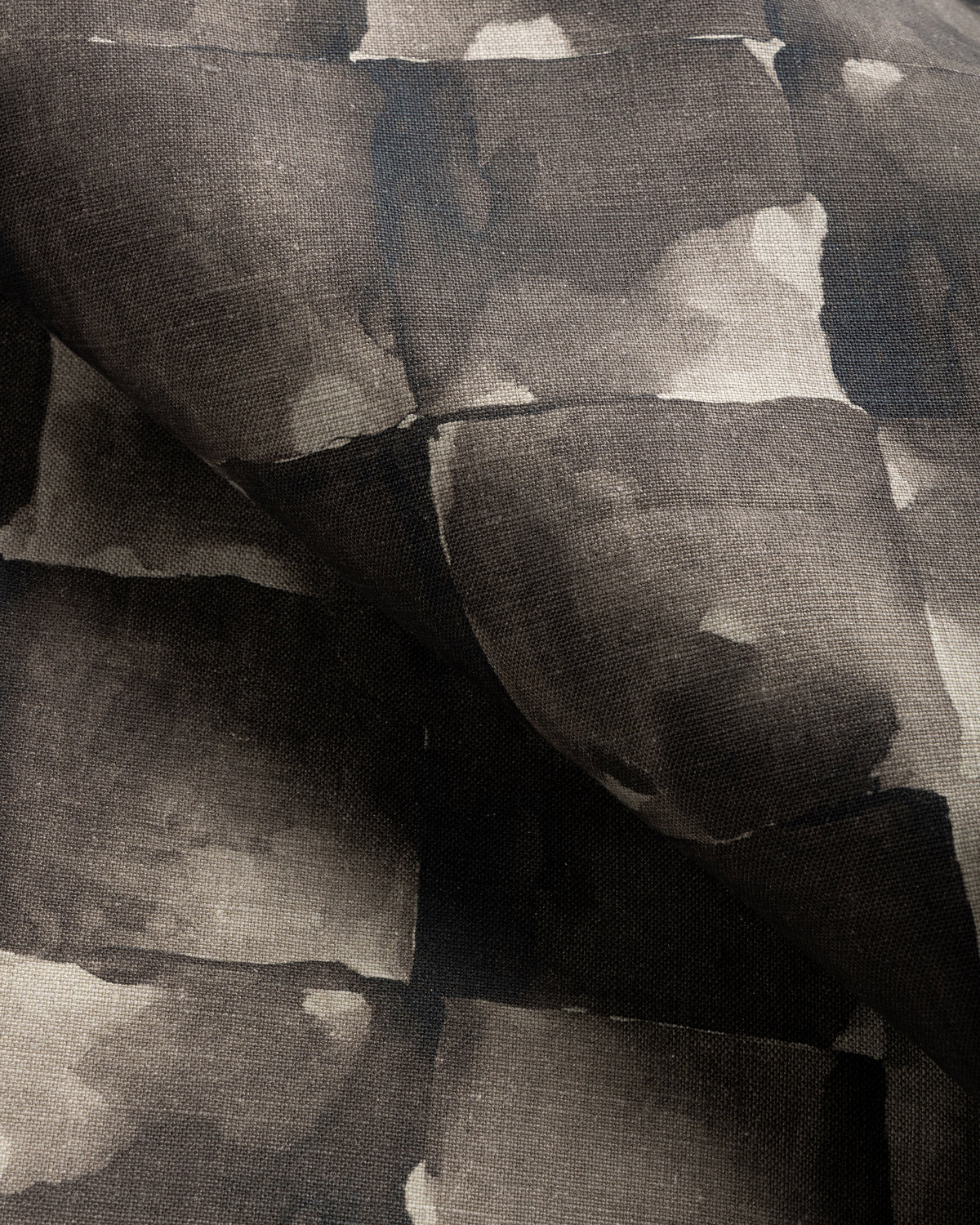 Acuarela fabric in Petro color - pattern number ACUARELA.6.0 - by Kravet Couture in the Alfredo Paredes Cocuyo collection