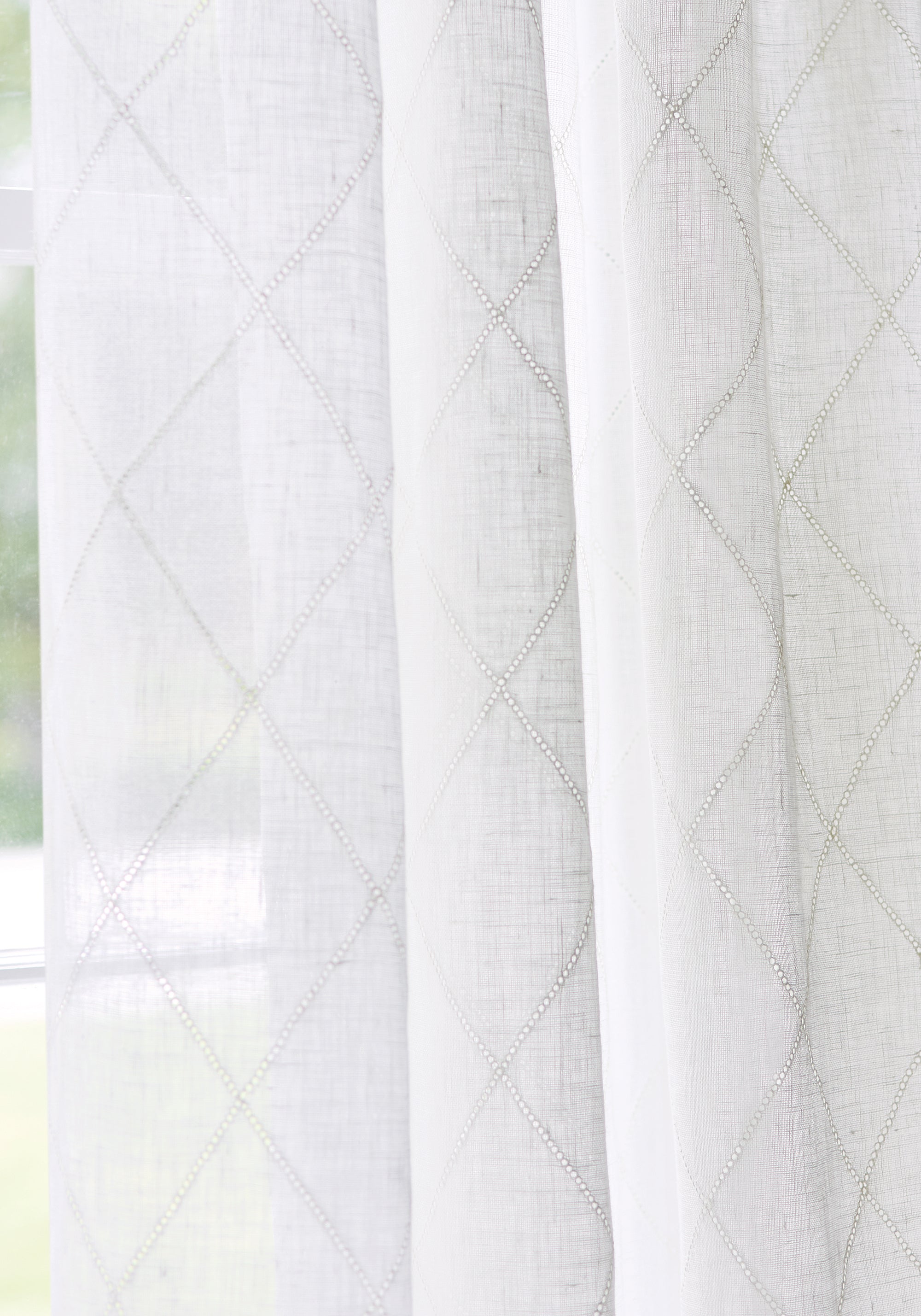 Claremont Trellis woven fabric in ivory color - pattern number W772588 by Thibaut in the Chestnut Hill collection