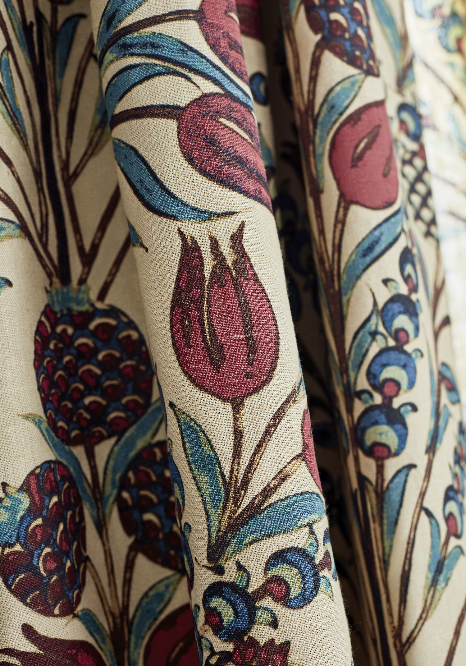 Detailed Corneila printed fabric in red and teal color, pattern number F972601 of the Thibaut Chestnut Hill collection