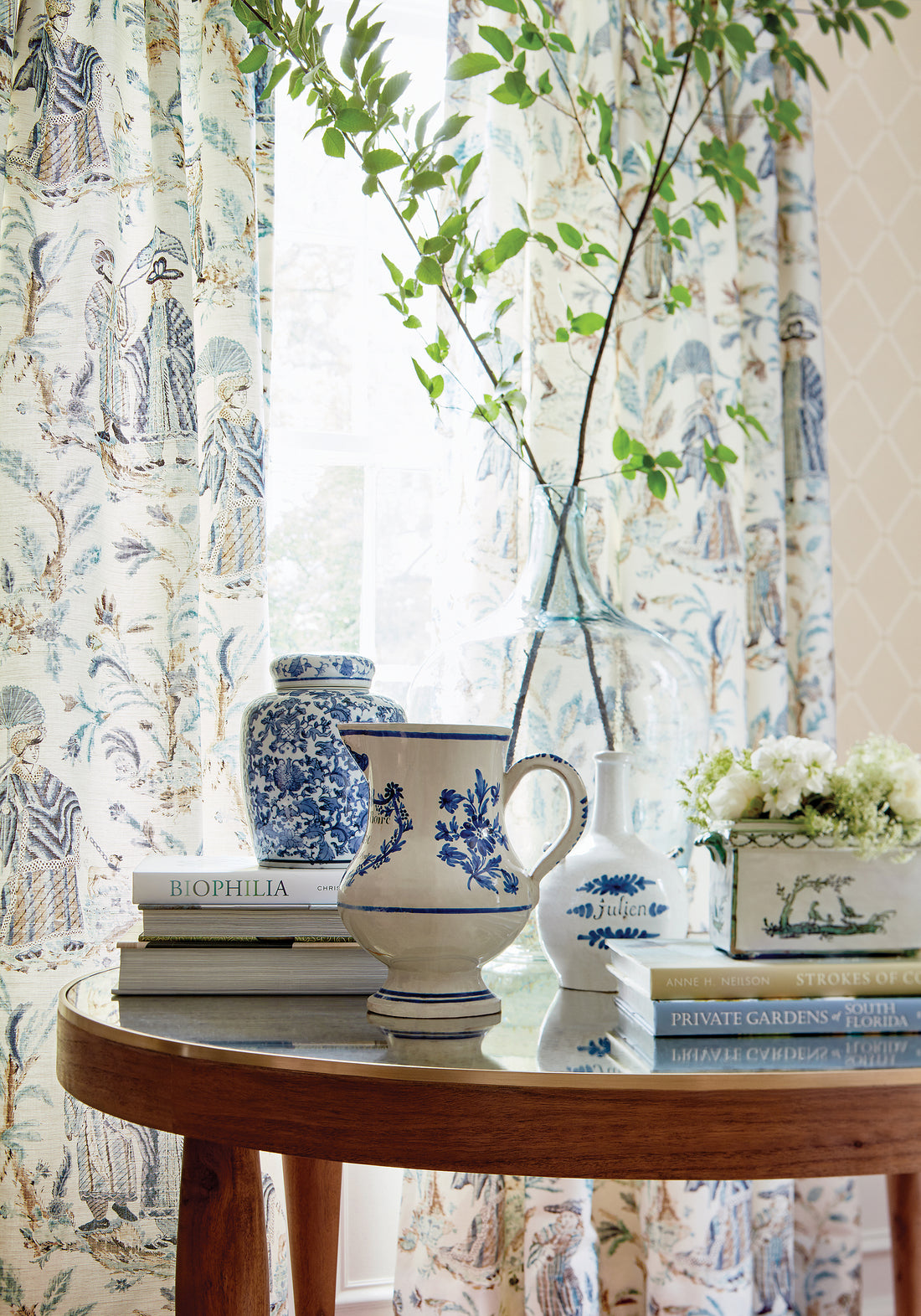 Royale Toile printed fabric in turquoise and navy color - pattern number F972574 by Thibaut in the Chestnut Hill collection