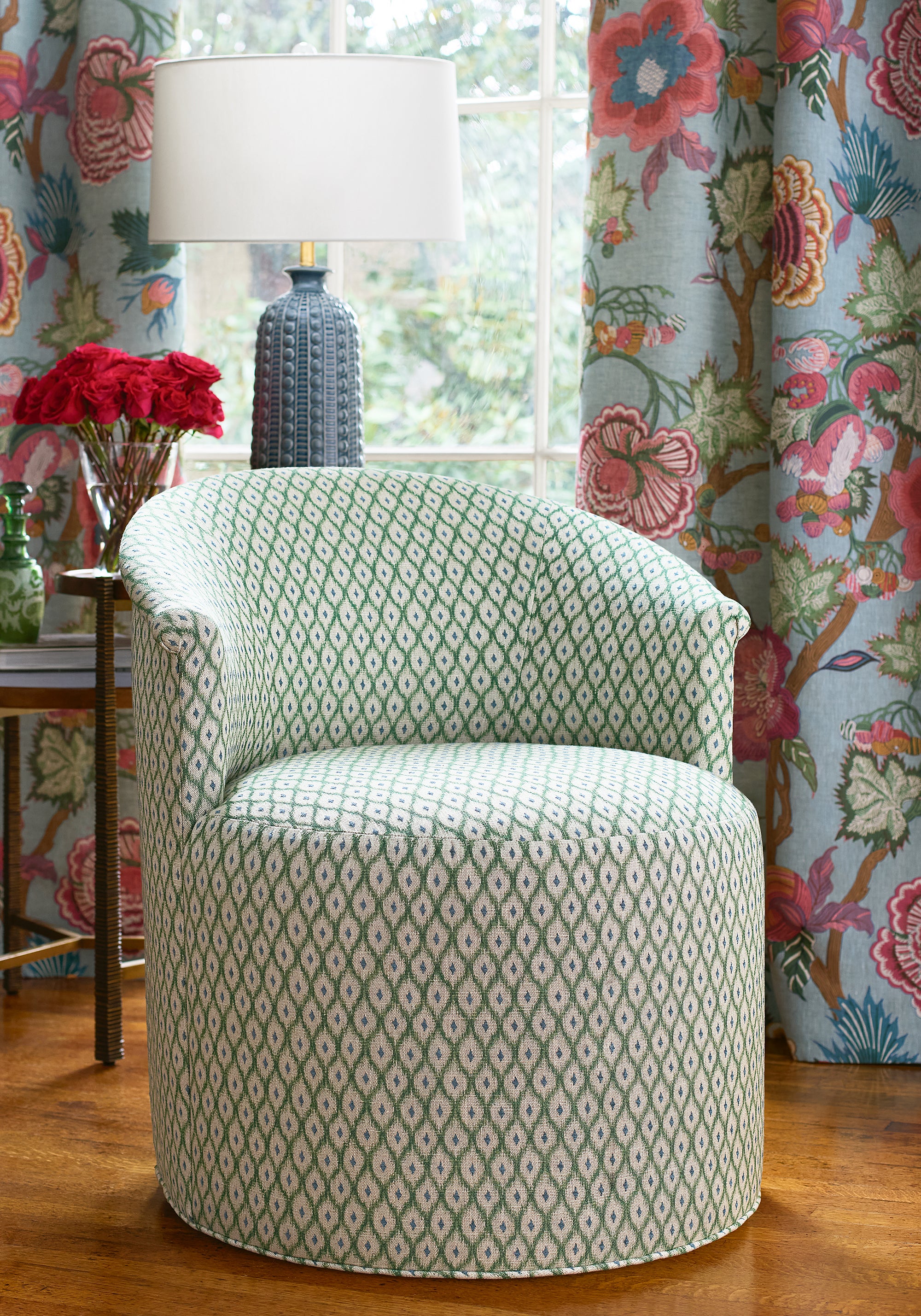 Detailed view of Ashby Chair with Upholstered Base in Josephine woven fabric in emerald color variant by Anna French in the Bristol collection - pattern number W81905