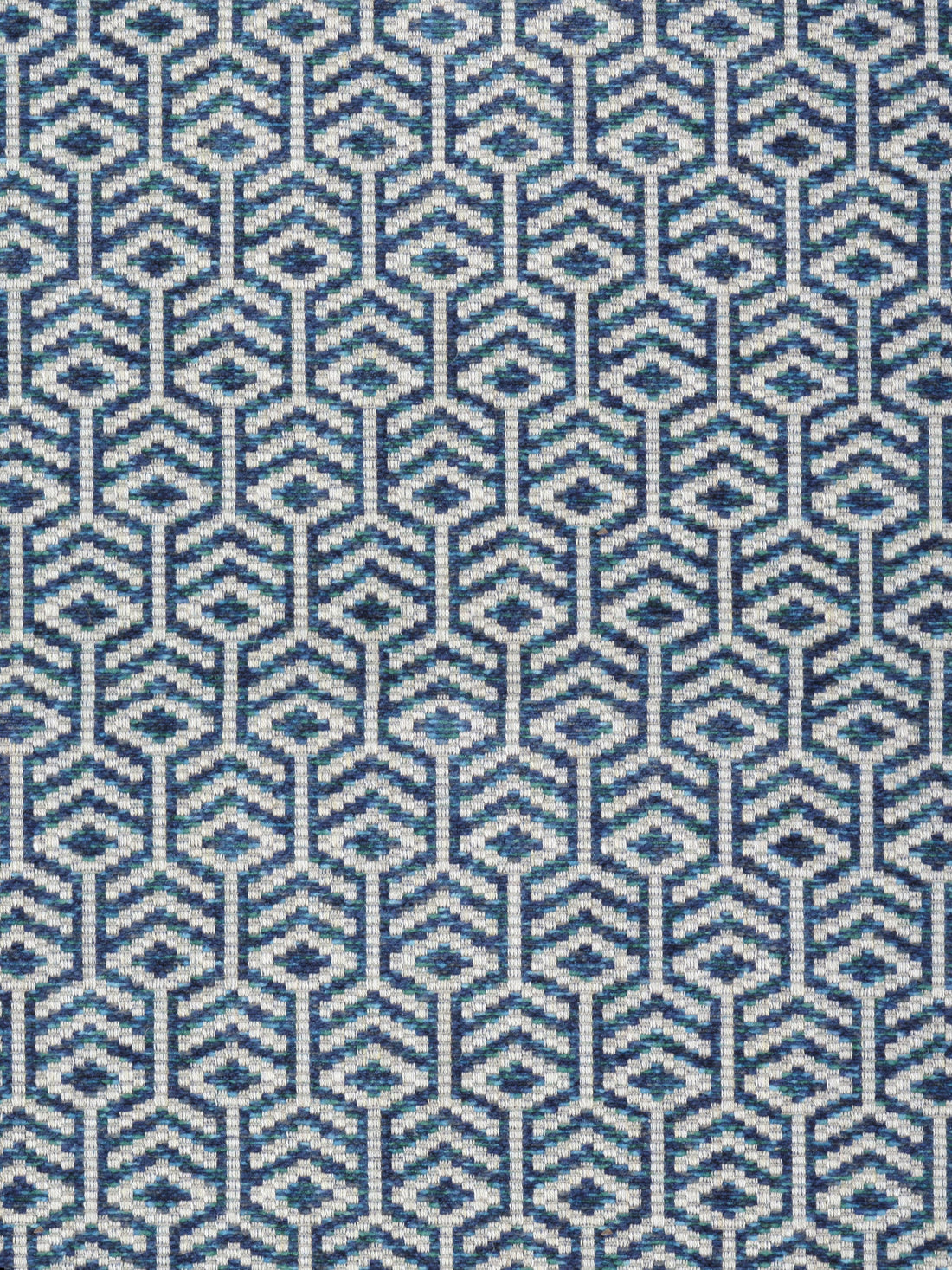 Axial fabric in peacock color - pattern number FO 00061417 - by Scalamandre in the Old World Weavers collection