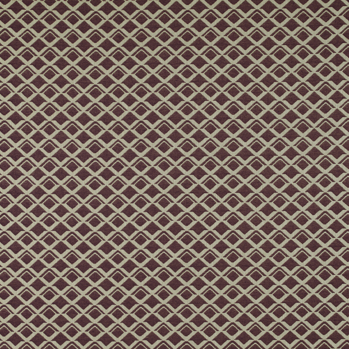 Lodi fabric in burdeos color - pattern GDT5324.005.0 - by Gaston y Daniela in the Tierras collection