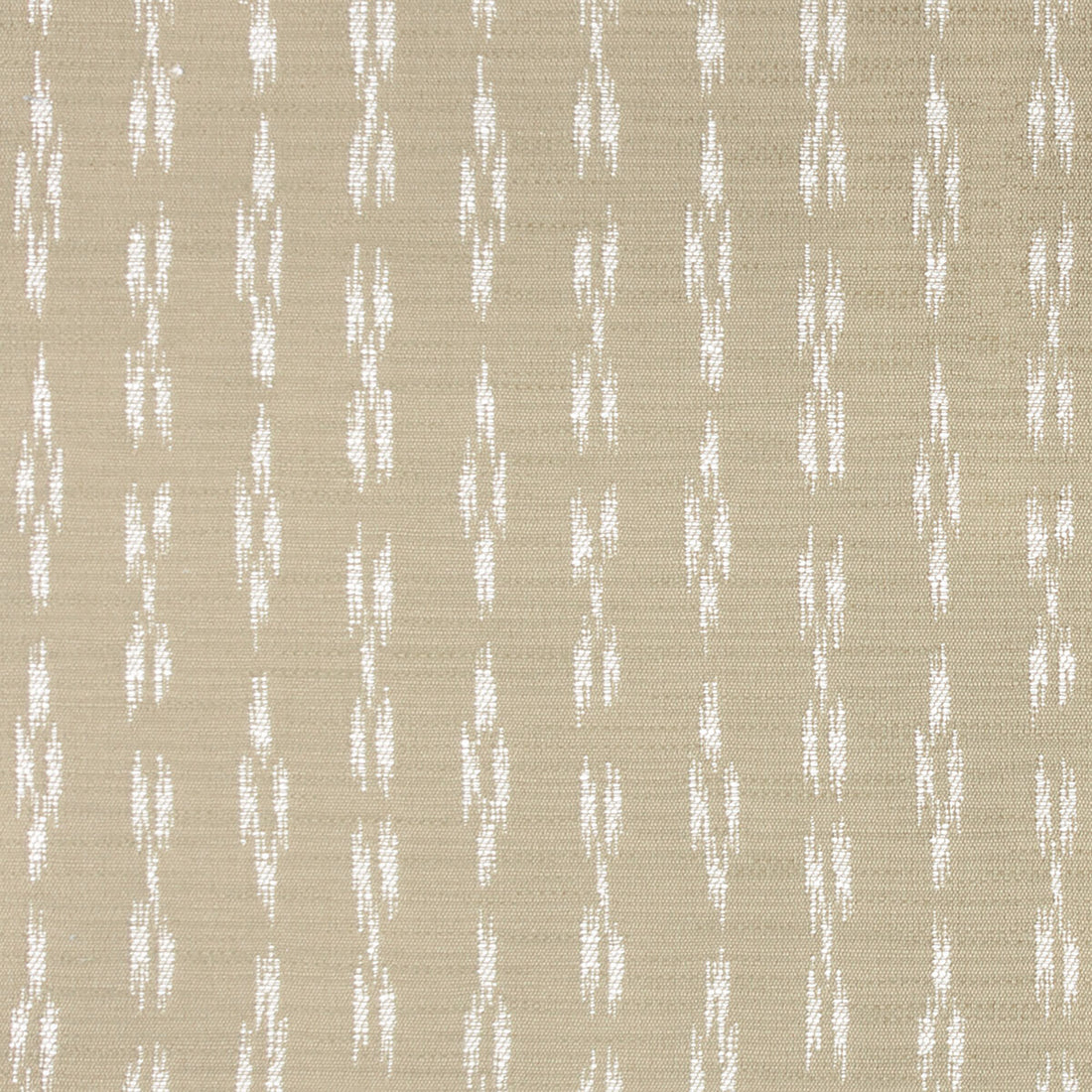Yoko fabric in crudo color - pattern GDT5647.003.0 - by Gaston y Daniela in the Gaston Japon collection