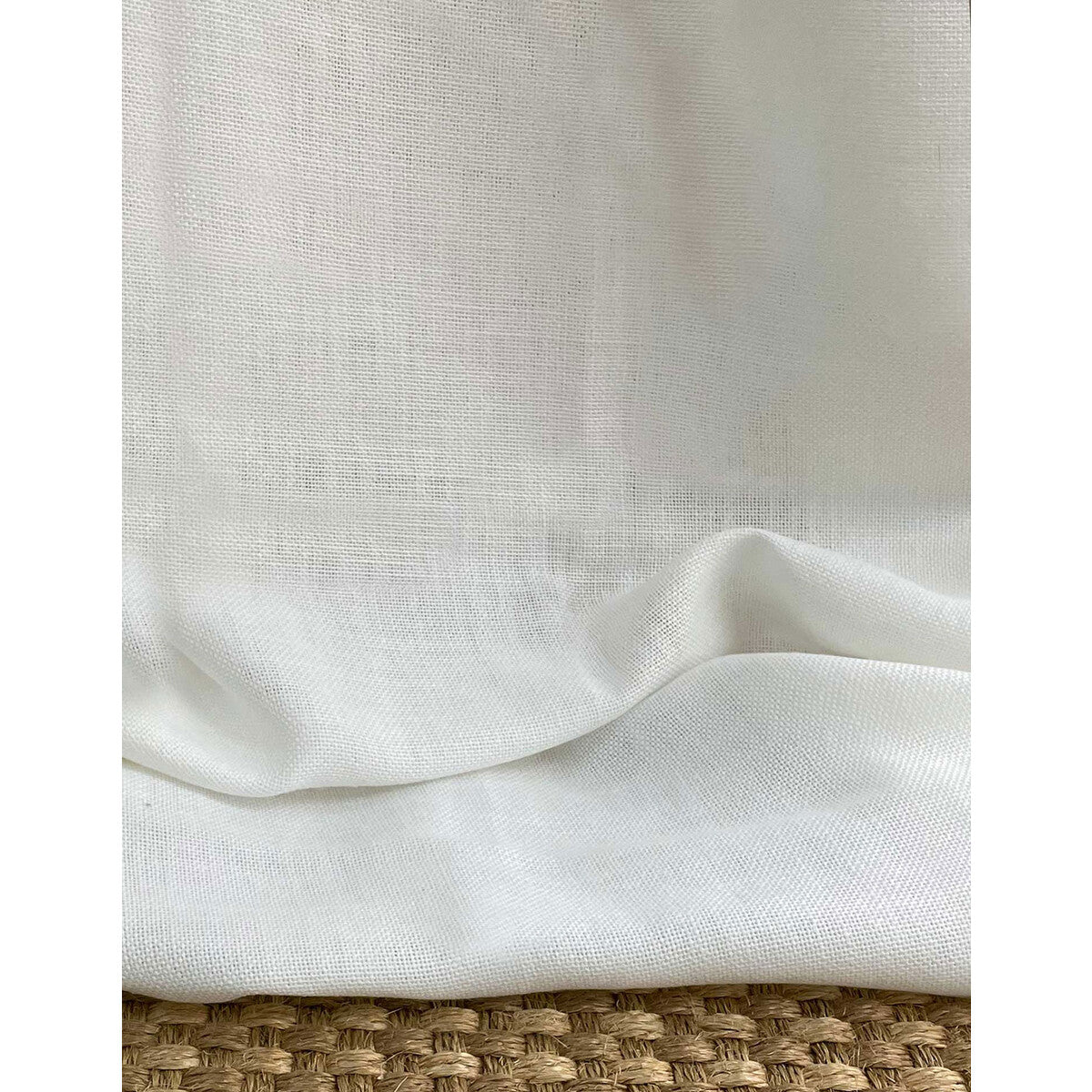 Jazmin fabric in blanco color - pattern number GDT5706.001.0 - by Gaston y Daniela in the Gaston y Daniela Marco Polo collection
