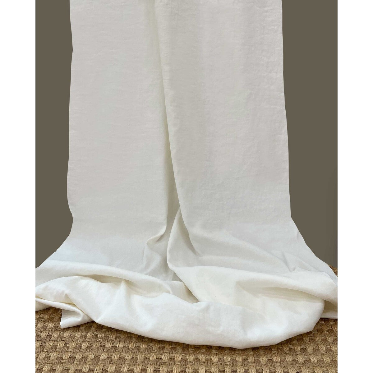 Cotiella fabric in blanco color - pattern number GDT5744.002.0 - by Gaston y Daniela in the Gaston y Daniela Marco Polo collection