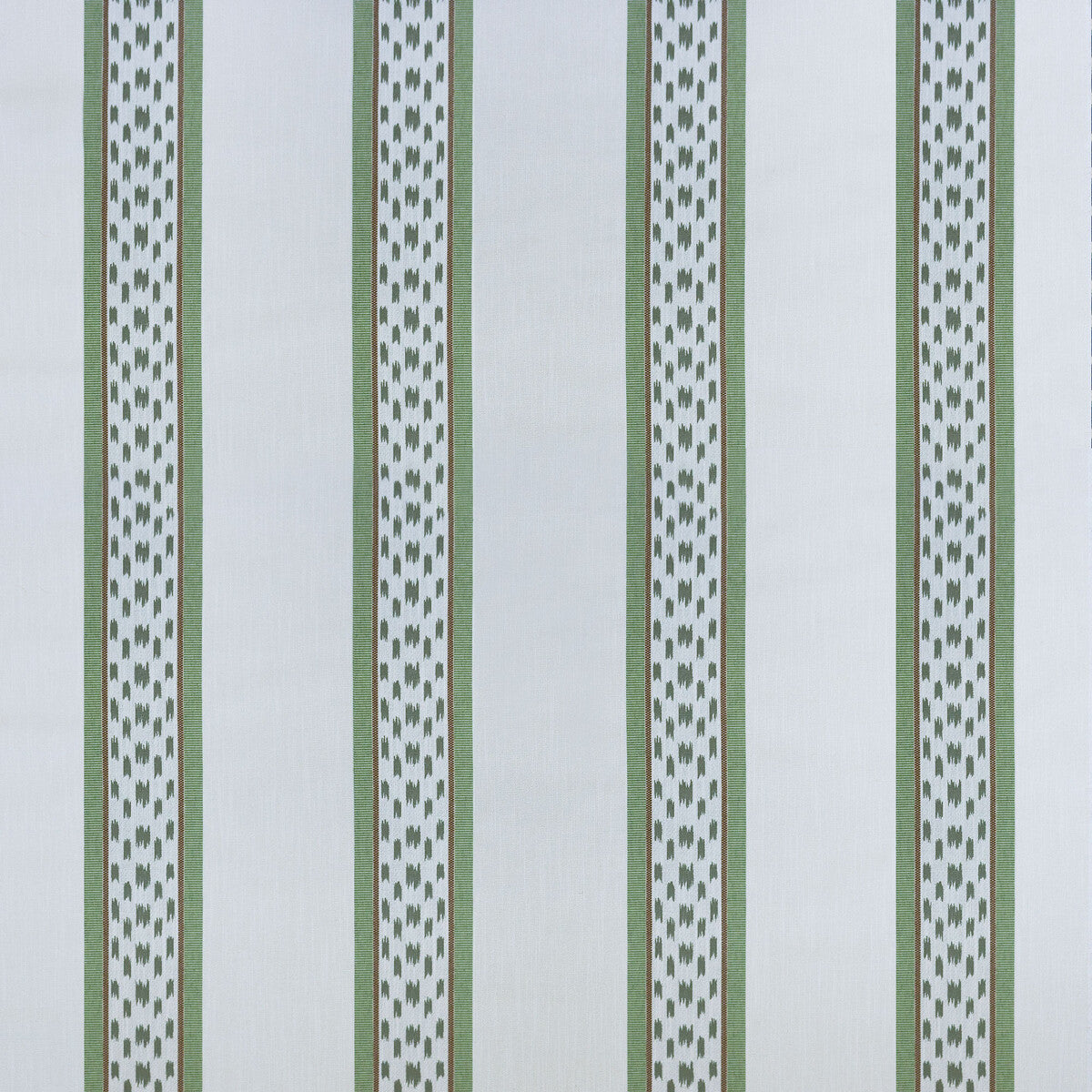 Mileto fabric in verde color - pattern number GDT5778.002.0 - by Gaston y Daniela in the Gaston y Daniela Icaria collection