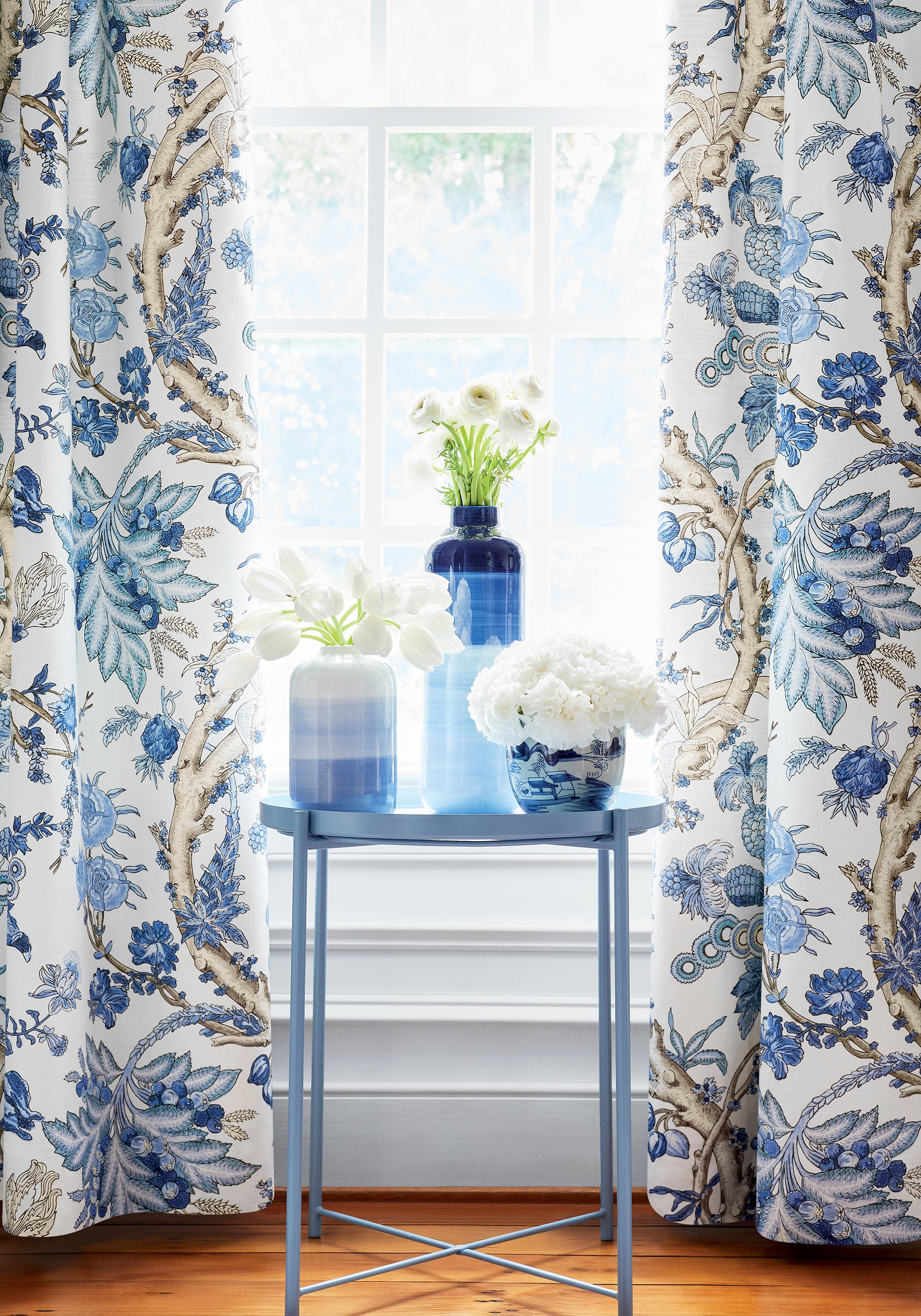 Drapery in Chatelain printed fabric in blue and white color - pattern number F910846 by Thibaut in the Heritage collection