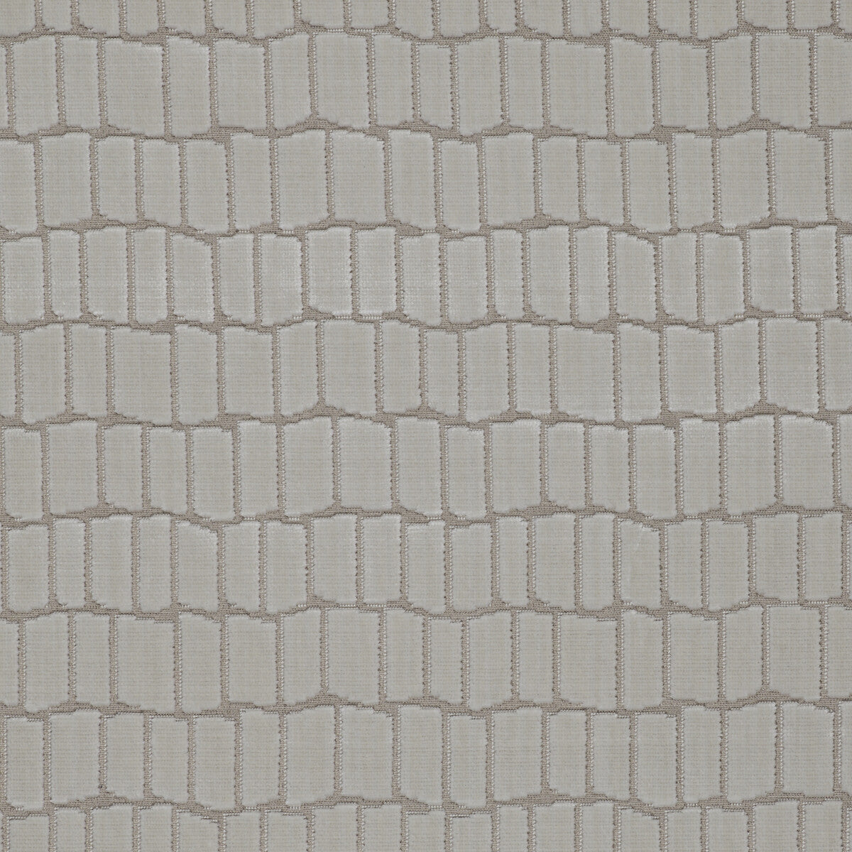 Maximo fabric in blanco color - pattern LCT1015.001.0 - by Gaston y Daniela in the Lorenzo Castillo V collection