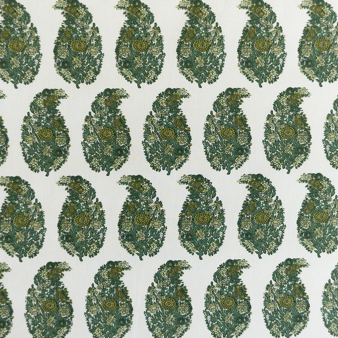 Tarsila fabric in verde color - pattern LCT1029.001.0 - by Gaston y Daniela in the Lorenzo Castillo V collection