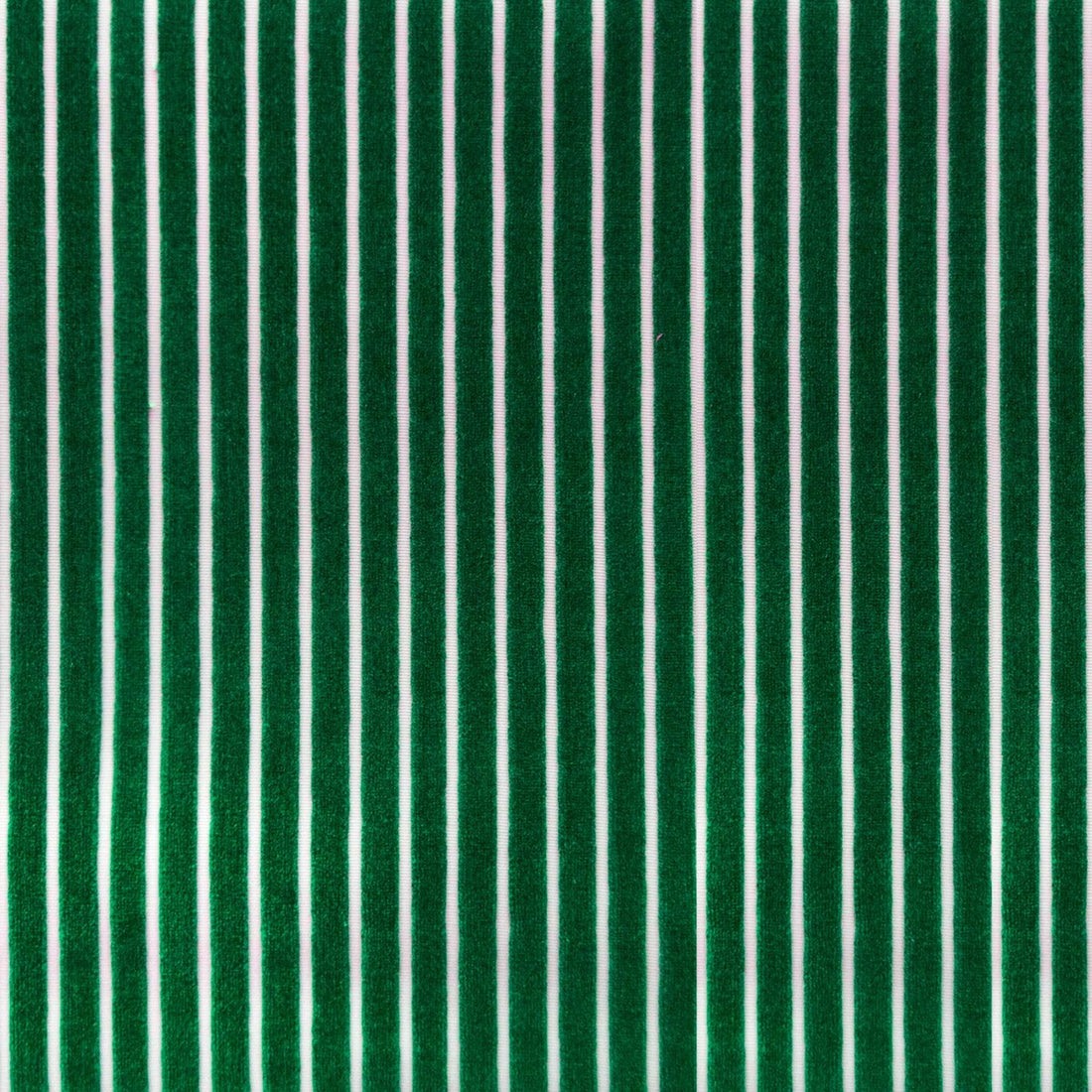 Mayrit fabric in verde carruaje color - pattern LCT1111.016.0 - by Gaston y Daniela in the Lorenzo Castillo IX Hesperia collection