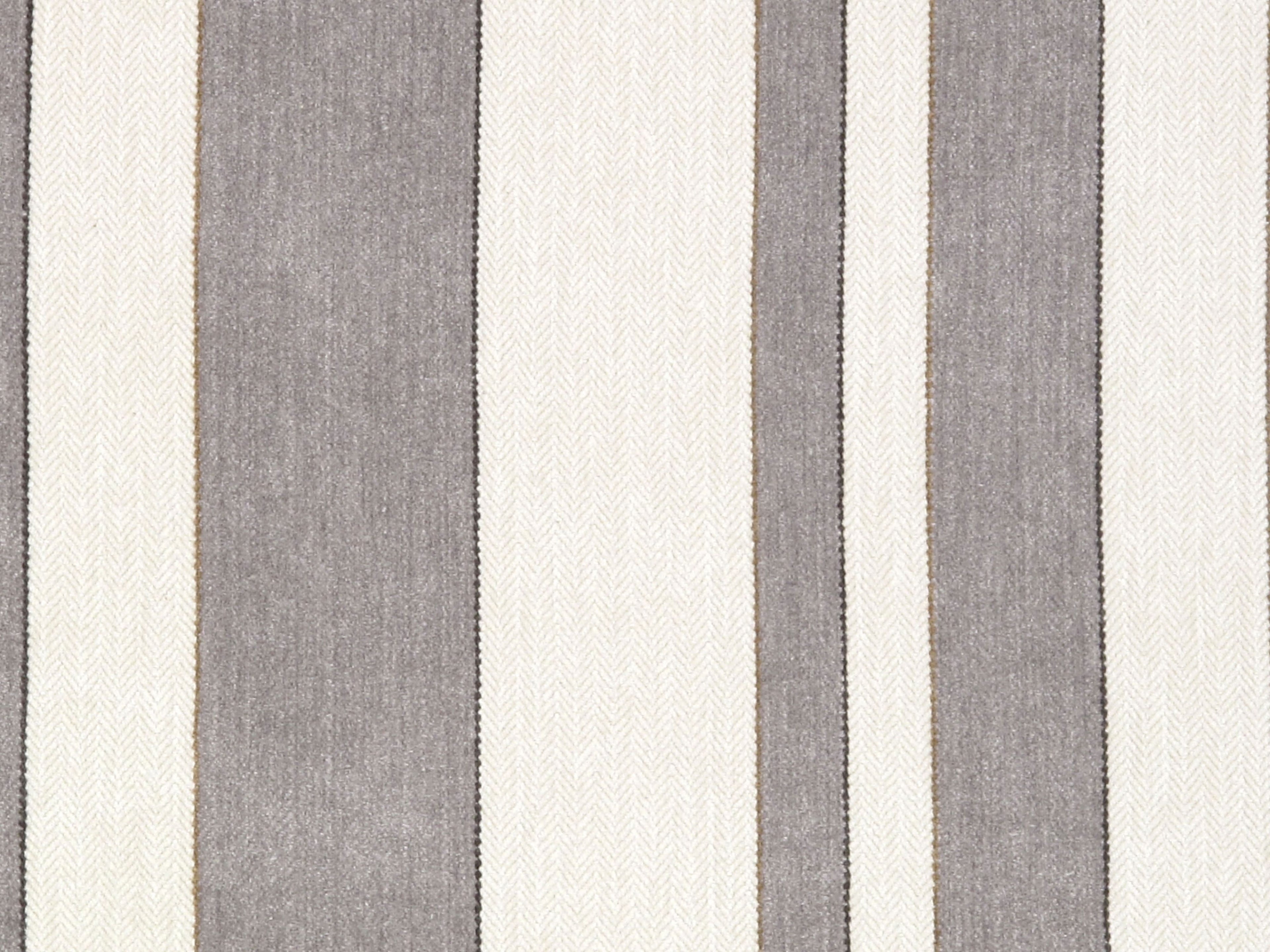 Pedra fabric in arctic/fog color - pattern number LU 00018187 - by Scalamandre in the Old World Weavers collection