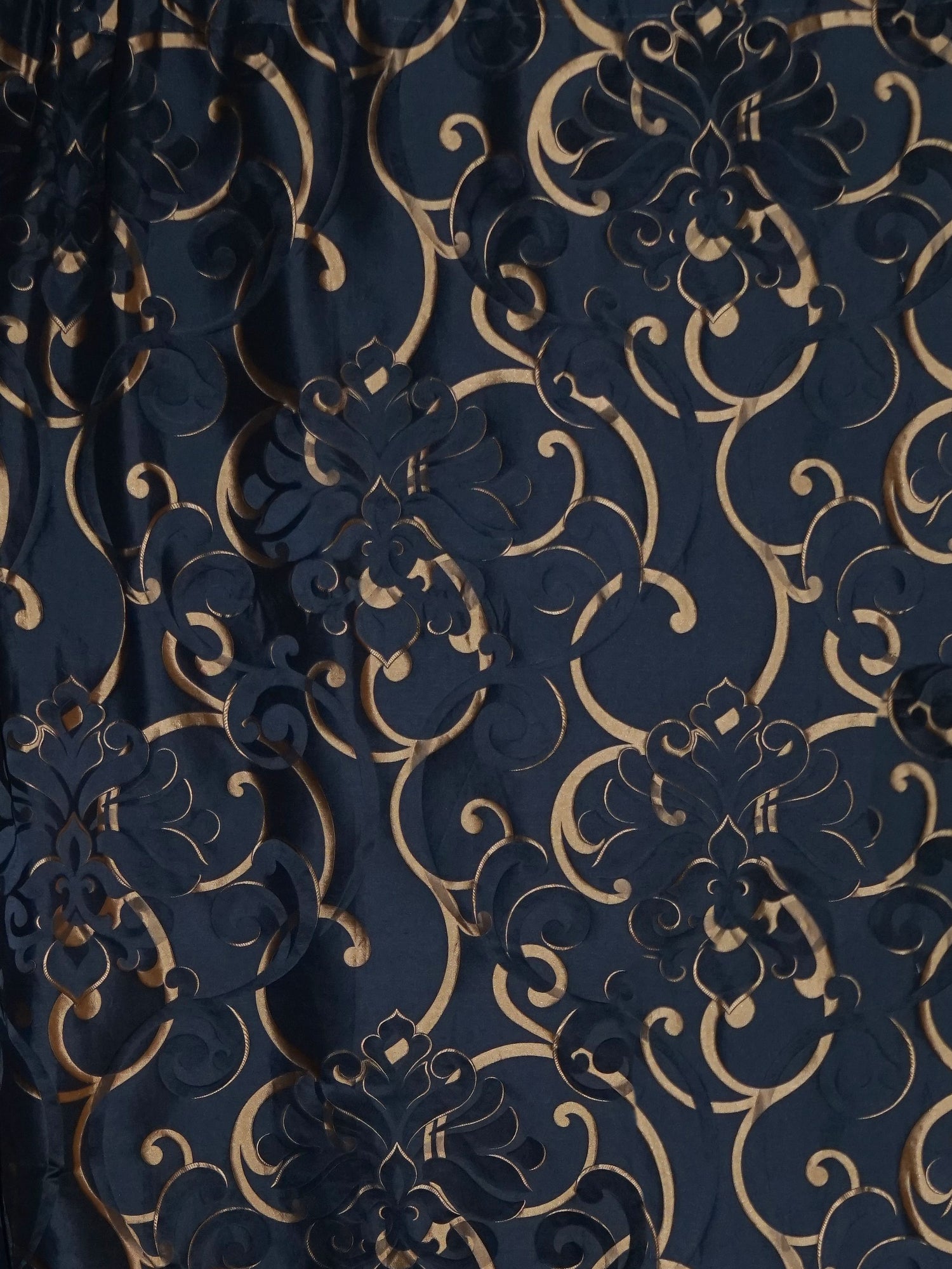 Cimarosa fabric in midnight color - pattern number SB 00041059 - by Scalamandre in the Old World Weavers collection