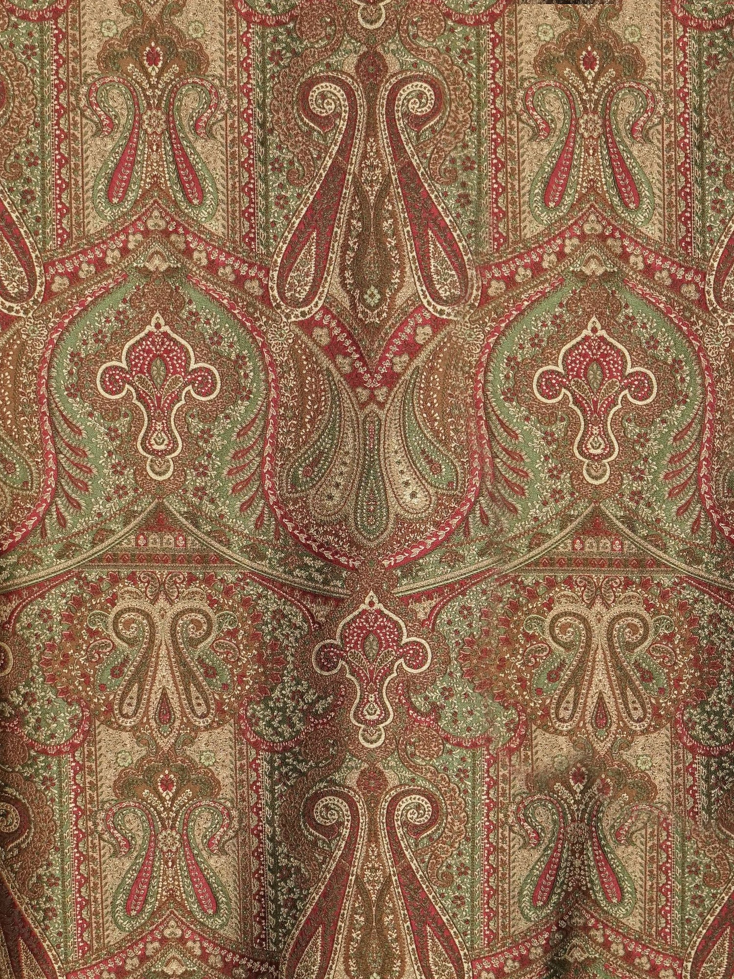 Cachemire Persiano fabric in marrone color - pattern number SB 00960343 - by Scalamandre in the Old World Weavers collection