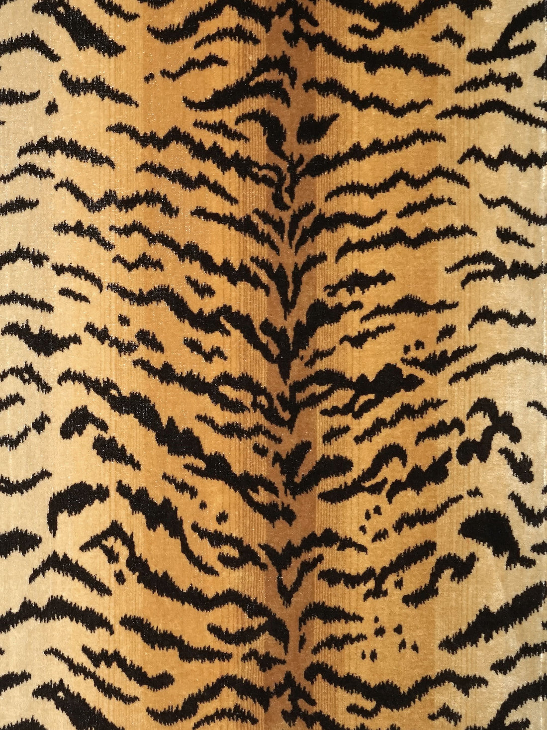 Tigre fabric in ivory, gold and black color - pattern number SC000726167MMA - by Scalamandre in the Scalamandre Fabrics Book 2 collection