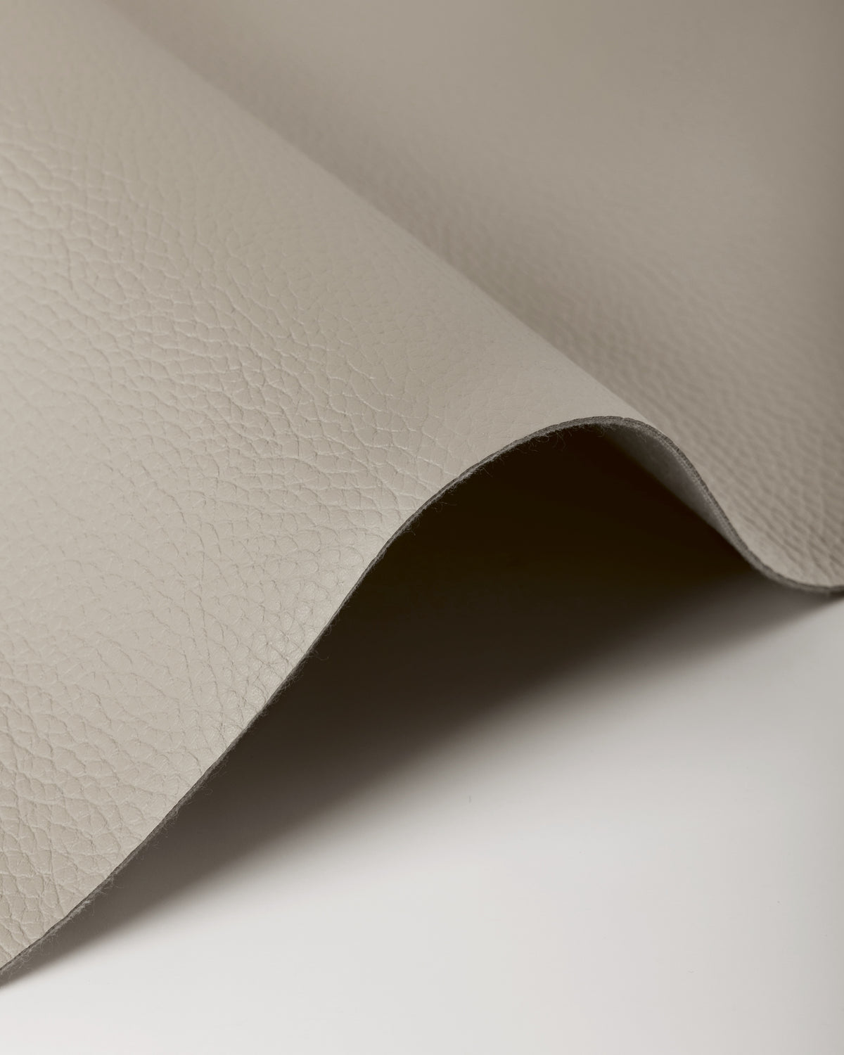 Sugarmaple fabric in 1101 color - pattern number Sugarmaple.1101.0 - by Kravet Contract in the Ultraleather VI collection