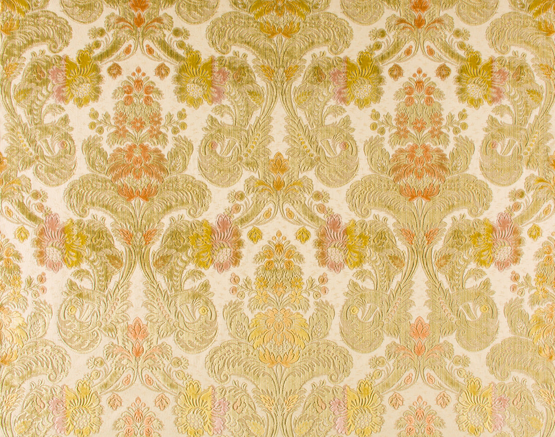 Velluto Palatina fabric in verde color - pattern number Y0 0001V808 - by Scalamandre in the Old World Weavers collection