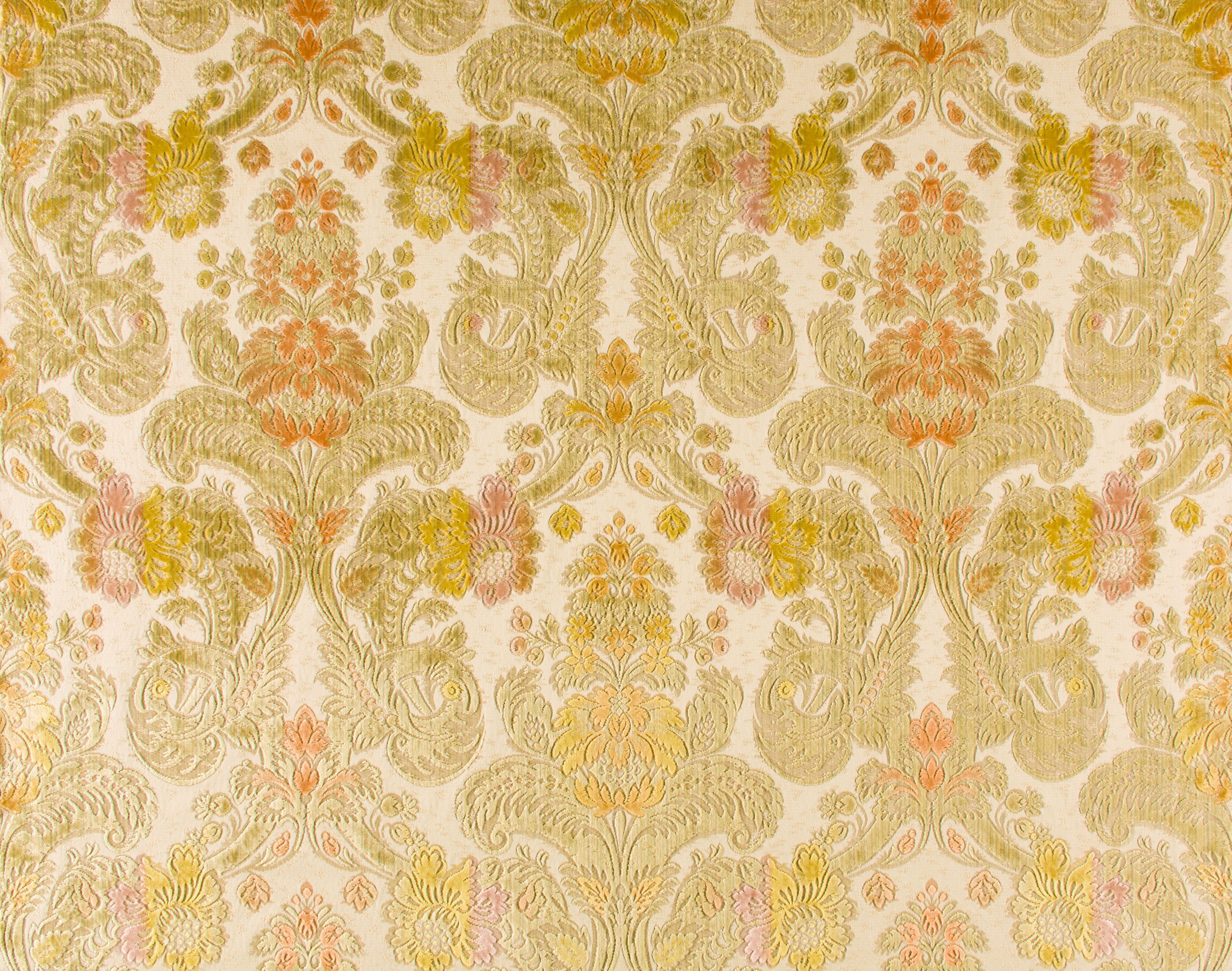 Velluto Palatina fabric in verde color - pattern number Y0 0001V808 - by Scalamandre in the Old World Weavers collection