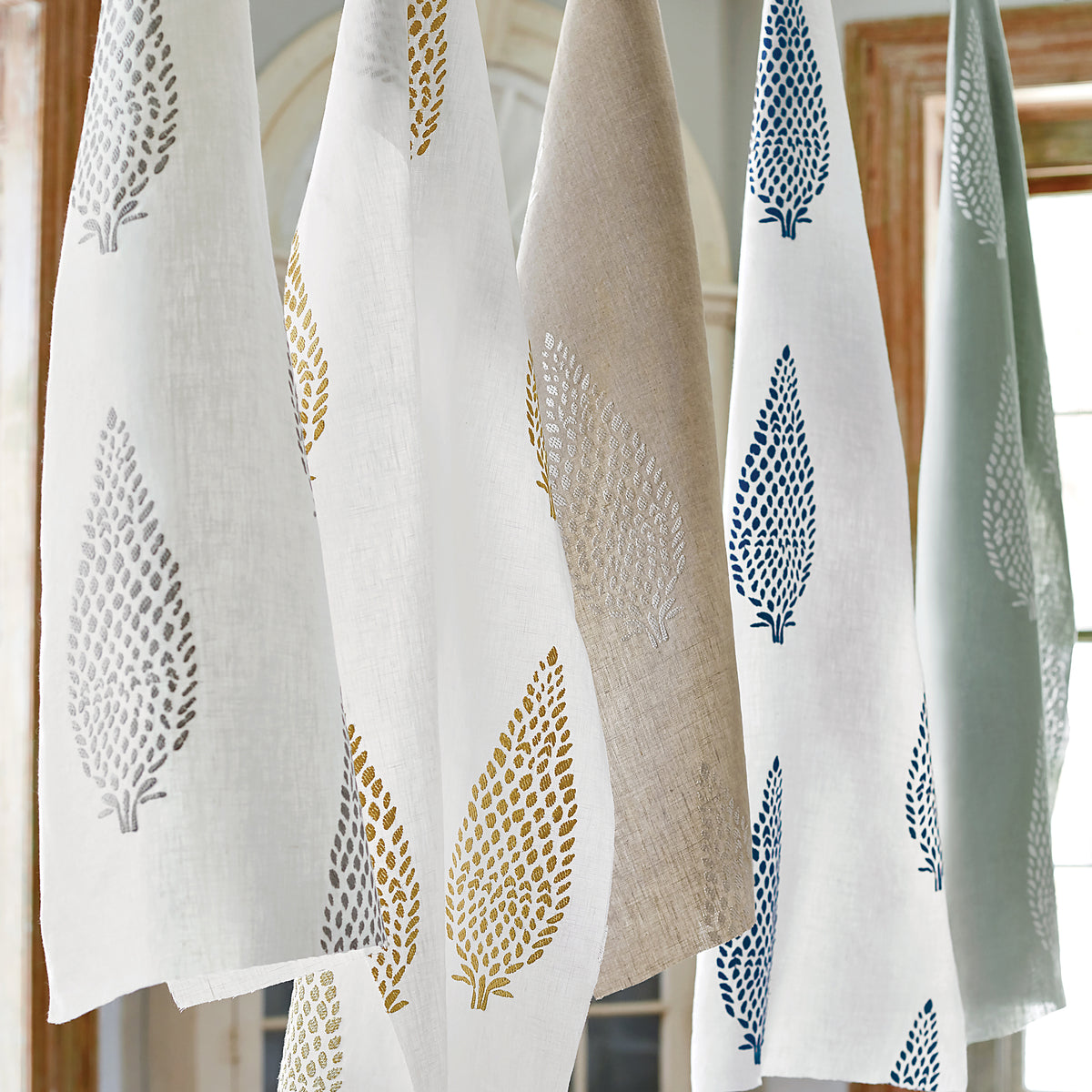 Manor Embroidery Cream on Natural Fabric